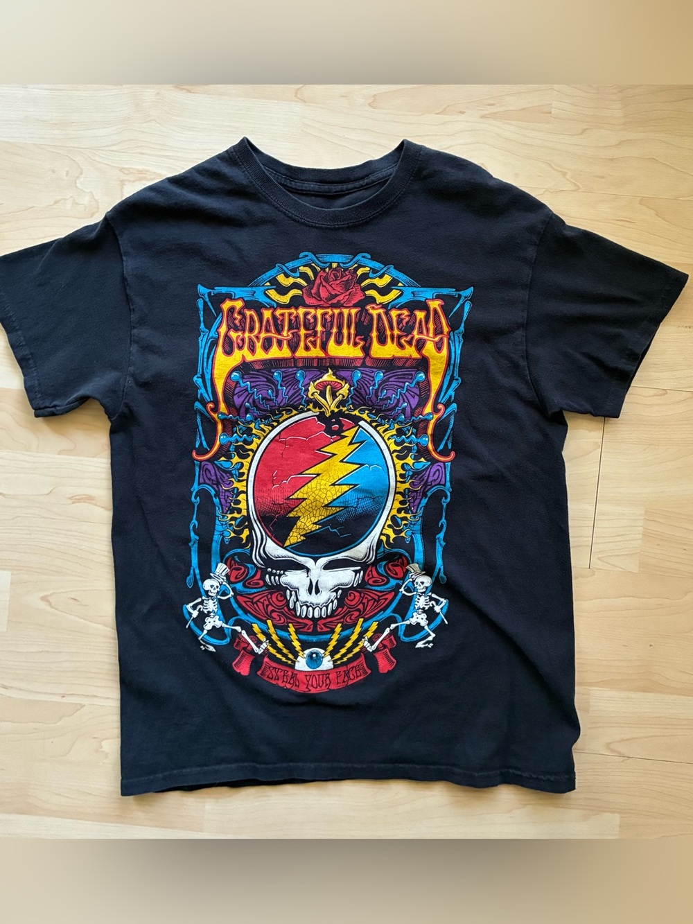 Liquid Blue Black Grateful Dead Lightning Skull Tee with Red t& Blue Accents